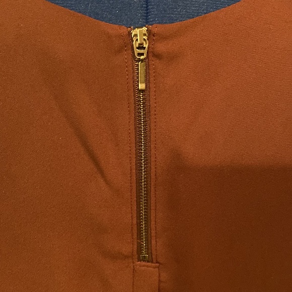 🔴FINAL CLEARANCE🔴
 Purple top with flower detail - Picture 4 of 8